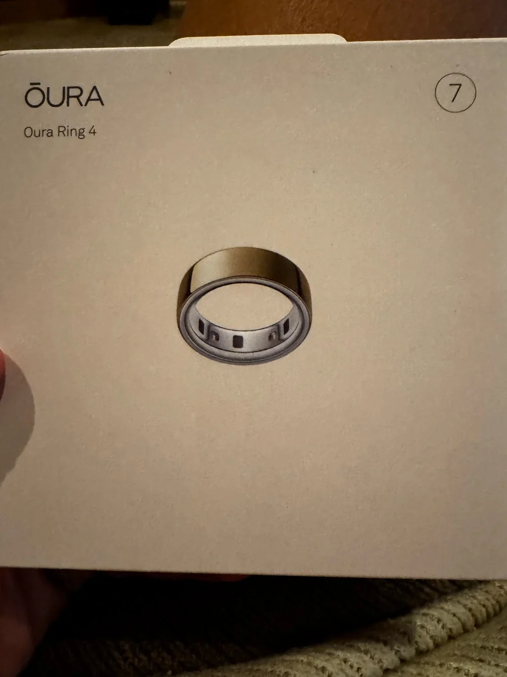 Oura Ring 4 - Gold NEW SEALED